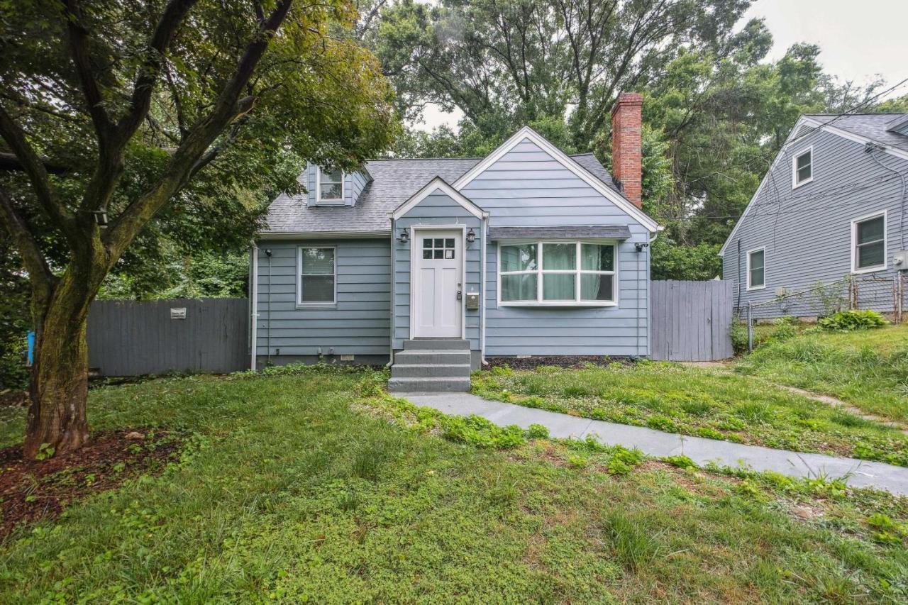 Pet-Friendly Mount Rainier Home With Gas Grill! エクステリア 写真