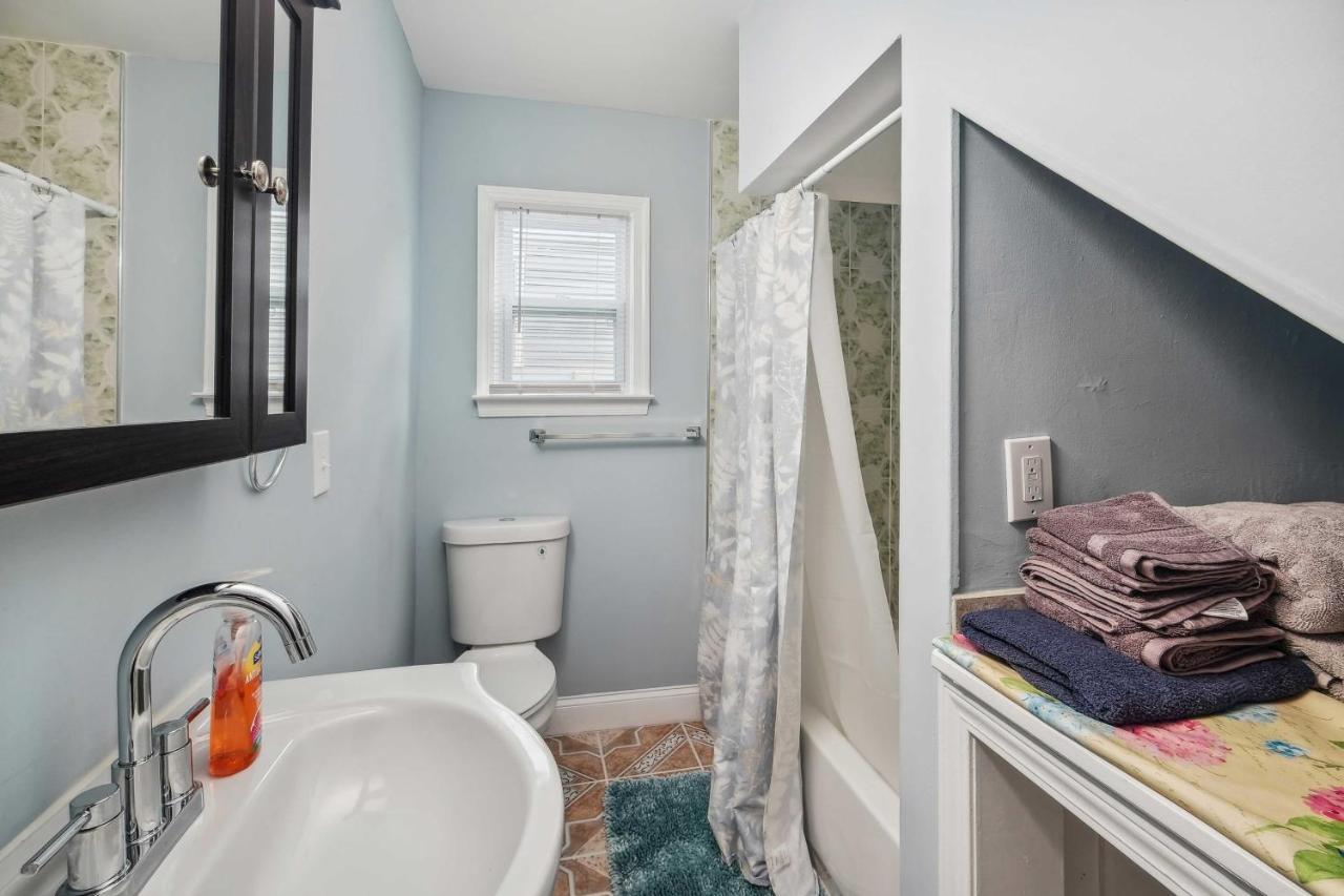 Pet-Friendly Mount Rainier Home With Gas Grill! エクステリア 写真